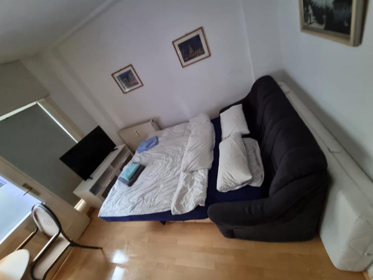 Zentrale 2 Zimmer Eg Wohnung Mit Balkon Leipzig Ngoại thất bức ảnh